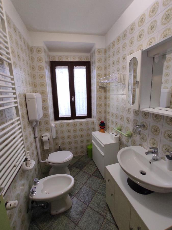 La Casa A Chiocciola Between Lake And Mountains Лиерна Екстериор снимка